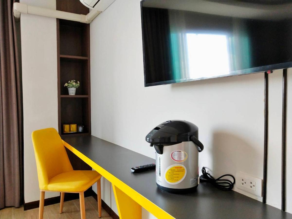 โคโค่ โฮเทล Koco Hotel Накхонратчасіма Екстер'єр фото